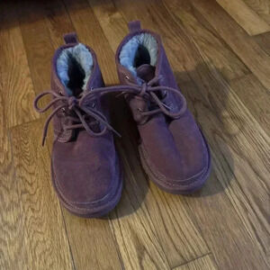 UGG Women's Boots Purple Suede Sheepskin Lined Lace Up Ankle Size 5